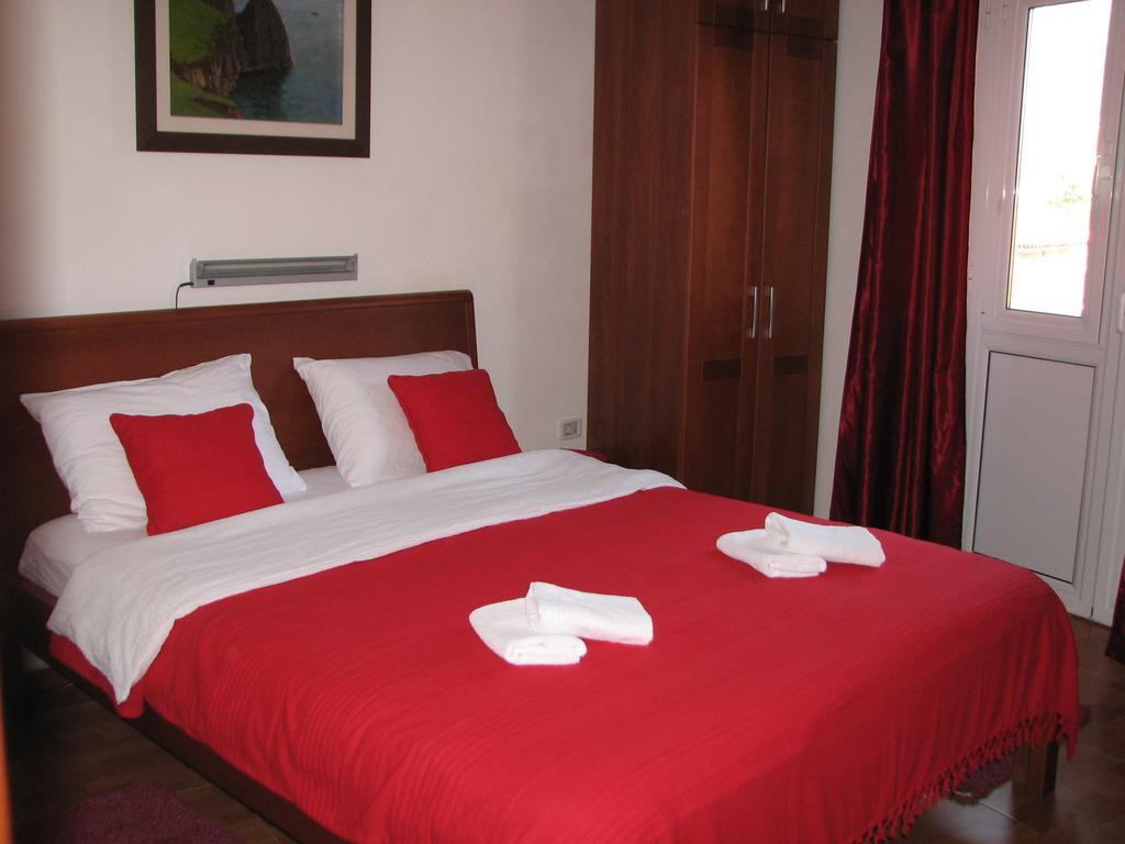 R-Club Old Town Apartments Будва Номер фото
