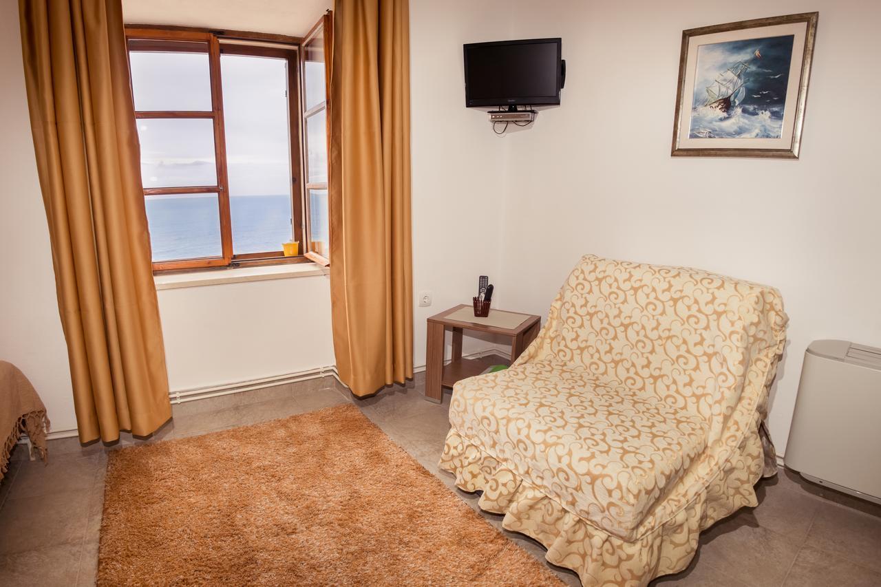 R-Club Old Town Apartments Будва Екстер'єр фото