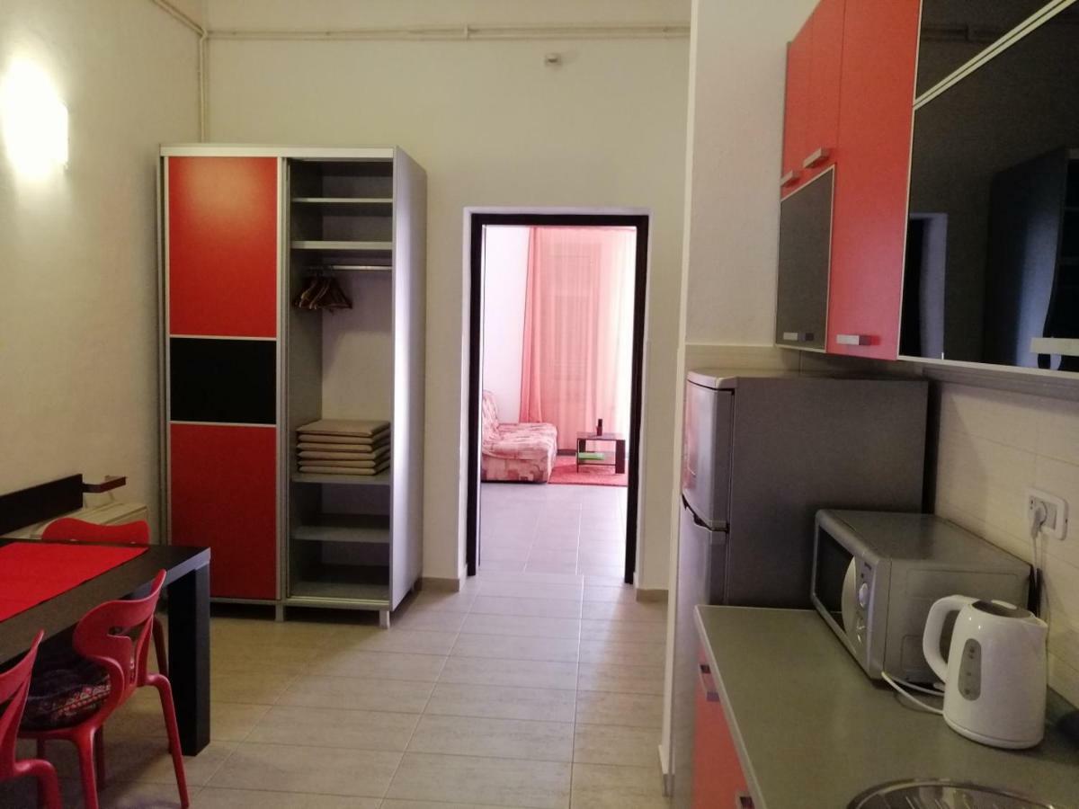 R-Club Old Town Apartments Будва Екстер'єр фото